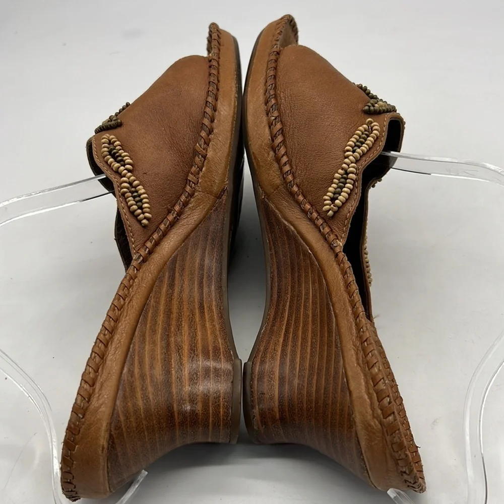 Clarks Artisan Brown Leather Beaded Sandals size 8.5